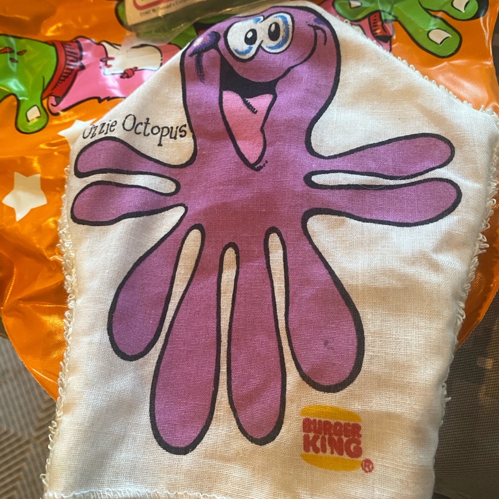 Collectible, Ozzie Octopus Burger King Mitt